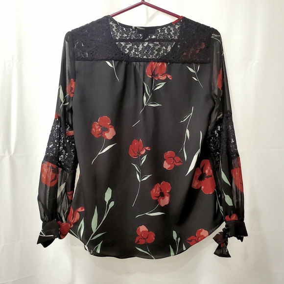 Le Chateau Black Blouse with Red Floral Design And Lace Detailing - Picture 2 of 5
